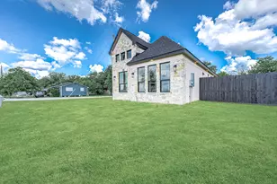 8903 Milby St, Needville, TX 77461 - Photo 4