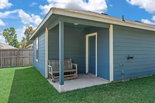 12912 Lake Conroe Bay Rd, Willis, TX 77318 - Photo 22