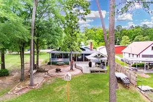628 County Rd 452, Bronson, TX 75930 - Photo 6