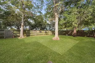 1200 Adams St, Baytown, TX 77520 - Photo 40