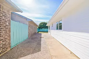 15427 Evergreen Pl Dr, Houston, TX 77083 - Photo 46