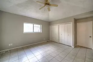 25 Shady Oak Ln, Panorama Village, TX 77304 - Photo 12