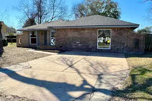 8803 Cottage Gate Ln, Houston, TX 77088 - Photo 1