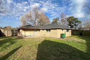 8803 Cottage Gate Ln, Houston, TX 77088 - Photo 30