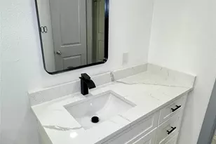 8803 Cottage Gate Ln, Houston, TX 77088 - Photo 24