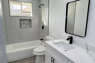 8803 Cottage Gate Ln, Houston, TX 77088 - Photo 22