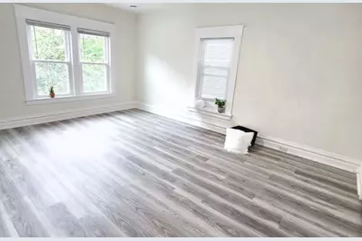 313 E St Joseph Street, Lansing, MI 48933 - Photo 4