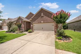 25227 Hawthorne Blossom Dr, Spring, TX 77389 - Photo 2