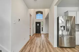 4327 Oakdale Mist Dr, Dickinson, TX 77539 - Photo 4