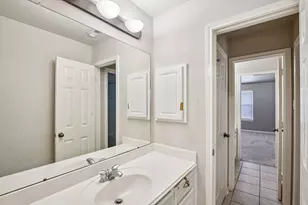 17711 Creek Bluff Ln, Cypress, TX 77433 - Photo 32