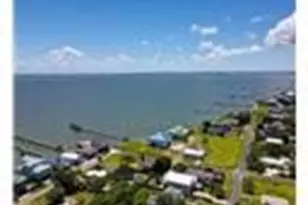 641 4th St, Dickinson, TX 77539 - Photo 42