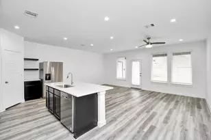 12316 Basilwood Dr, Houston, TX 77047 - Photo 10