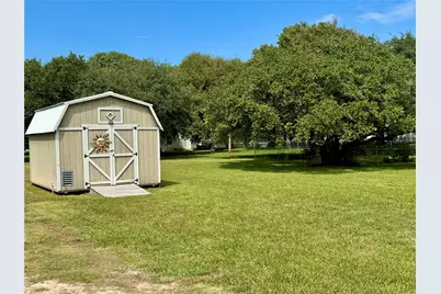1535 Bayview Drive, Palacios, TX 77465 - Photo 18