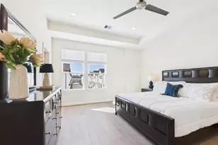2306 Kolbe Cold Spgs Ln, Houston, TX 77055 - Photo 10