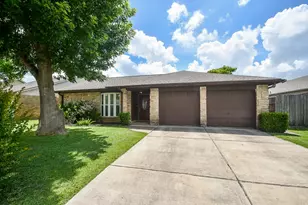 2014 First Crossing Blvd, Sugar Land, TX 77478 - Photo 2