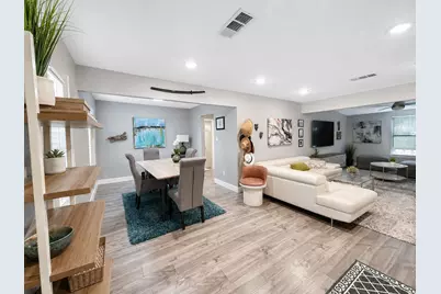 2043 Des Jardines Street, Houston, TX 77023 - Photo 4