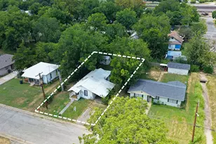 102 N Temple St, Caldwell, TX 77836 - Photo 2