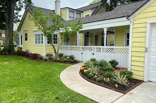 693 N 23rd St, Beaumont, TX 77706 - Photo 2