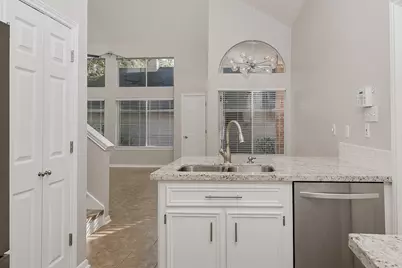 31 N Rushwing Circle, The Woodlands, TX 77381 - Photo 8