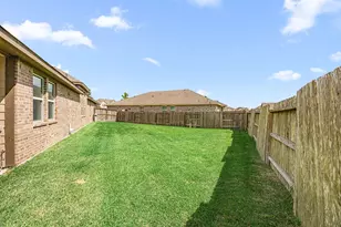 2406 Temple Crag Dr, Rosharon, TX 77583 - Photo 28