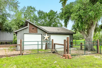 1 Buffalo Ct, Lake Jackson, TX 77566 - Photo 38