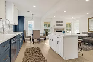 1923 Spillers Ln, Houston, TX 77043 - Photo 12