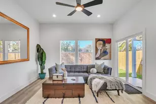 8012 Brandon St, Houston, TX 77051 - Photo 6