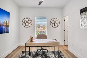 8012 Brandon St, Houston, TX 77051 - Photo 14