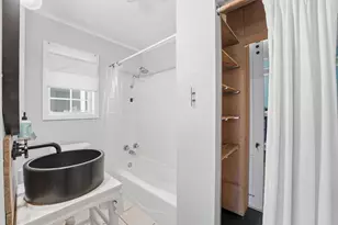 2115 26th St, Galveston, TX 77550 - Photo 20