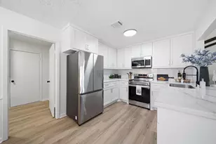 88 Rolling Hills Dr, Conroe, TX 77304 - Photo 8