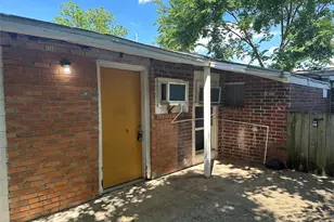 107 Altic St, Houston, TX 77011 - Photo 2