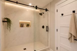 1218 Des Jardines St, Houston, TX 77023 - Photo 20