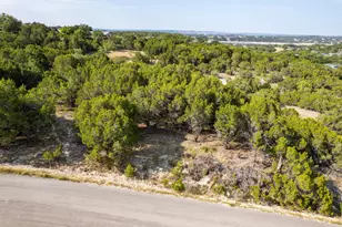 20011 Colonial Ln, Lago Vista, TX 78645 - Photo 1