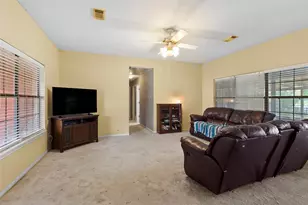 98 N Lakeside Dr N, Huntsville, TX 77320 - Photo 2