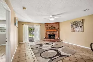 4202 Townes Forest Rd, Friendswood, TX 77546 - Photo 6