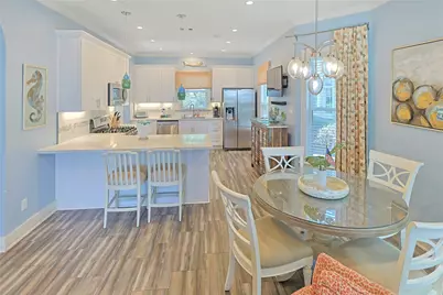 2610 Avenue Q 1/2, Galveston, TX 77550 - Photo 2