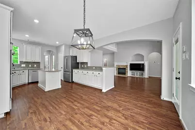 3 Murmuring Creek Place, Conroe, TX 77385 - Photo 18
