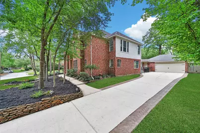 3 Murmuring Creek Place, Conroe, TX 77385 - Photo 6