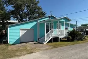 726 4th St, San Leon, TX 77539 - Photo 1