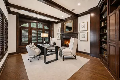 918 Huntington Cove, Houston, TX 77063 - Photo 8