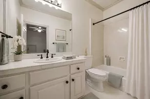 918 Huntington Cove, Houston, TX 77063 - Photo 44