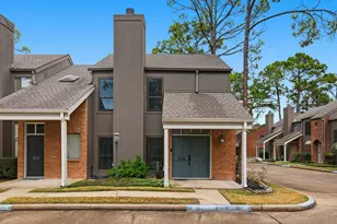 701 Bering Dr, Houston, TX 77057 - Photo 2