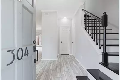 701 Bering Drive #304, Houston, TX 77057 - Photo 4