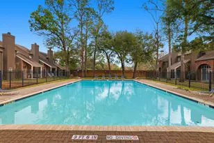 701 Bering Dr, Houston, TX 77057 - Photo 18