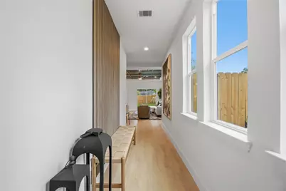 5955 Southseas Street #A/B, Houston, TX 77033 - Photo 4