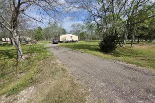 18902 McKay Rd, Alvin, TX 77511 - Photo 6