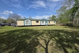 18902 McKay Rd, Alvin, TX 77511 - Photo 2