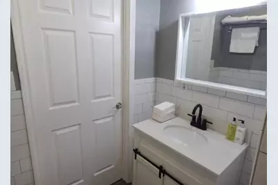 8821 Woodruff Street, Houston, TX 77012 - Photo 18