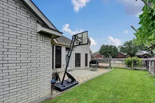 9903 Edgewood Manor Ct, Tomball, TX 77375 - Photo 28