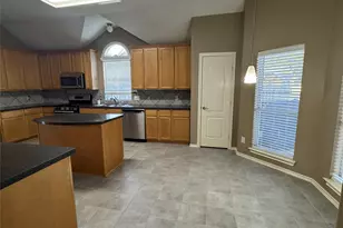 9903 Edgewood Manor Ct, Tomball, TX 77375 - Photo 12